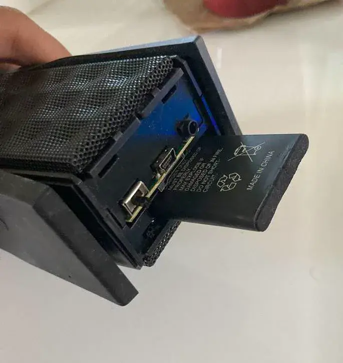 Bloated battery could not be removed