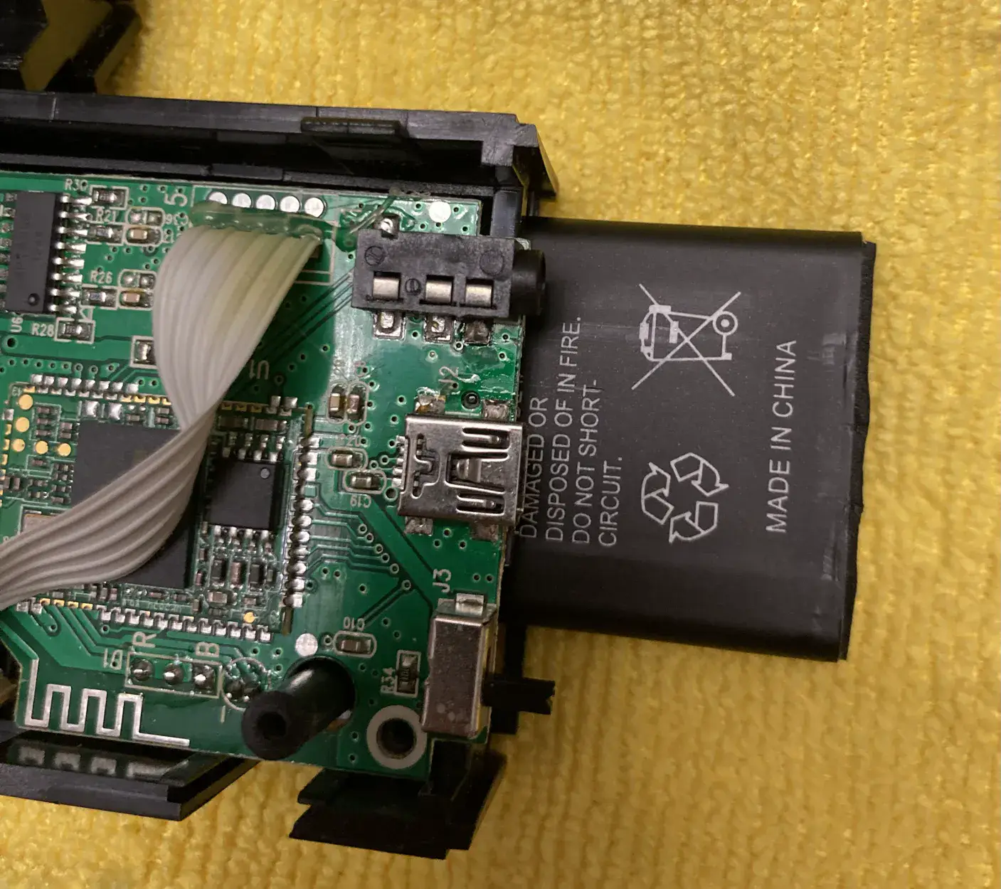 Removing the bloated battery